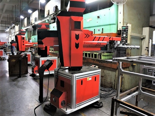 五金沖壓加工0.1鋼片怎么沖？