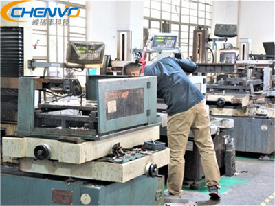 精密五金沖壓模具加工跳廢料，怎么解決？